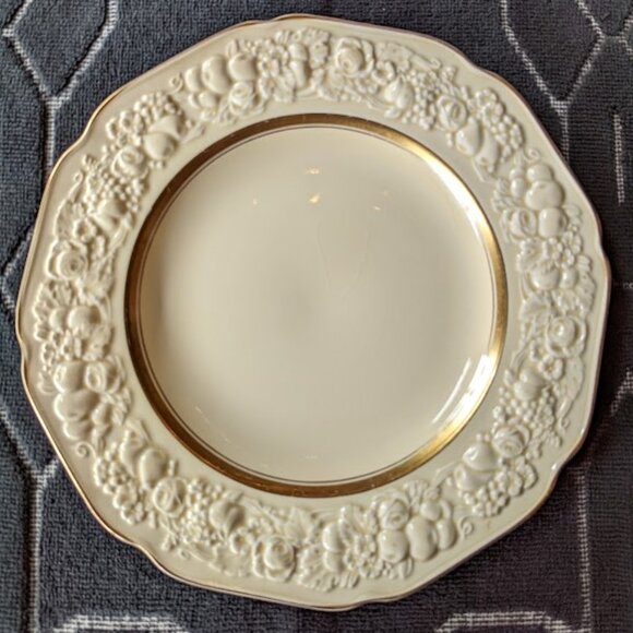 Vintage Crown Ducal Florentine Gold Band 2057 Dinner Plates – c 1950s/1960s - Picture 2 of 9